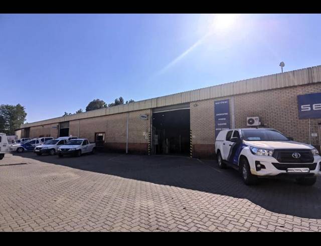 INDUSTRIAL PROPERTY TO RENT IN WALTLOO